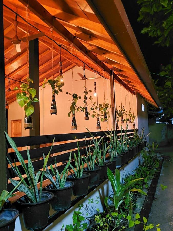 Kingsway Thoddoo Maldives Hotel Bagian luar foto