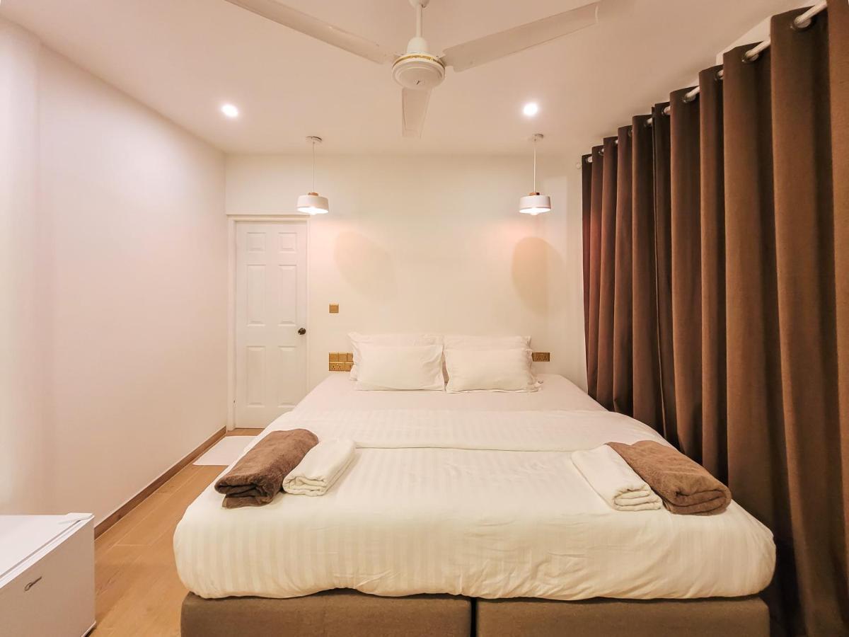 Kingsway Thoddoo Maldives Hotel Bagian luar foto